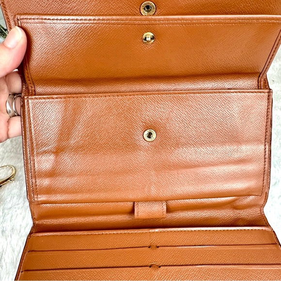 Louis Vuitton Monogram Continental Wallet Crossbody with charm - Picture 13 of 16